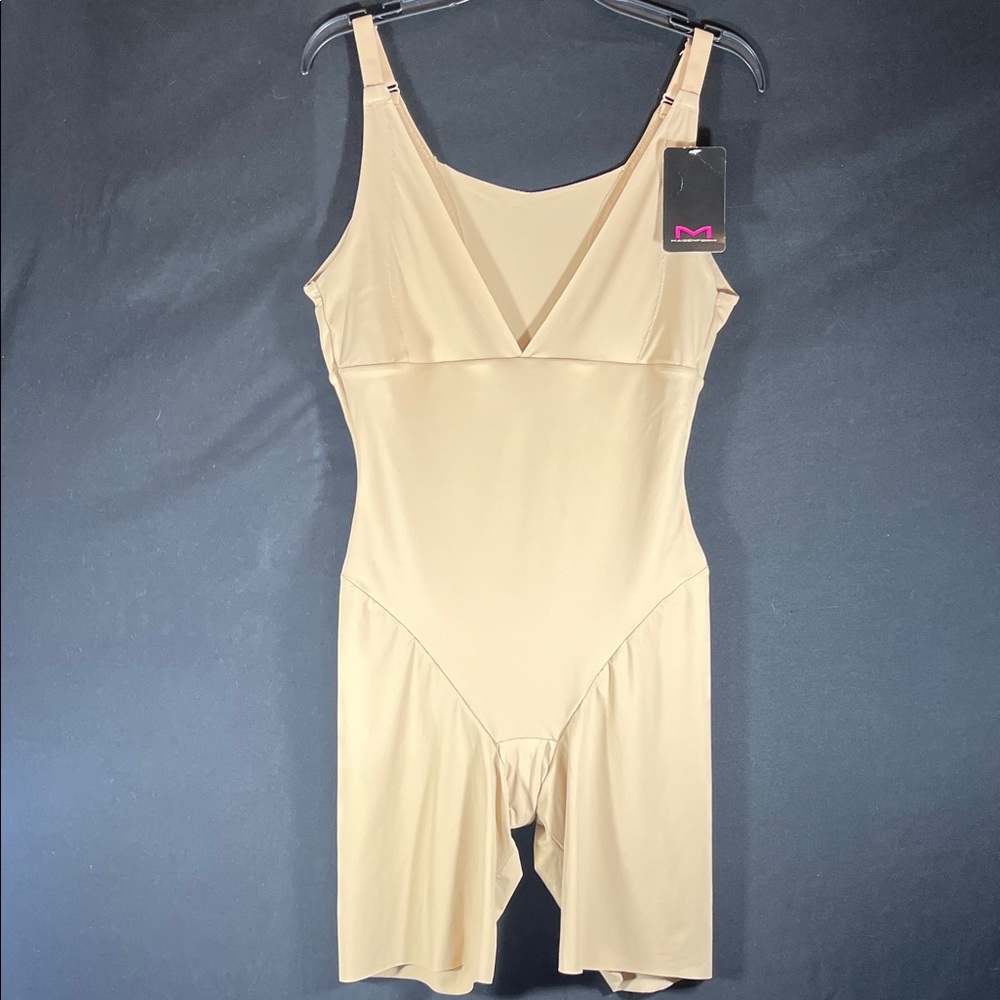 NWT Maidenform Beige Shape wear Bodysuit Lrg
